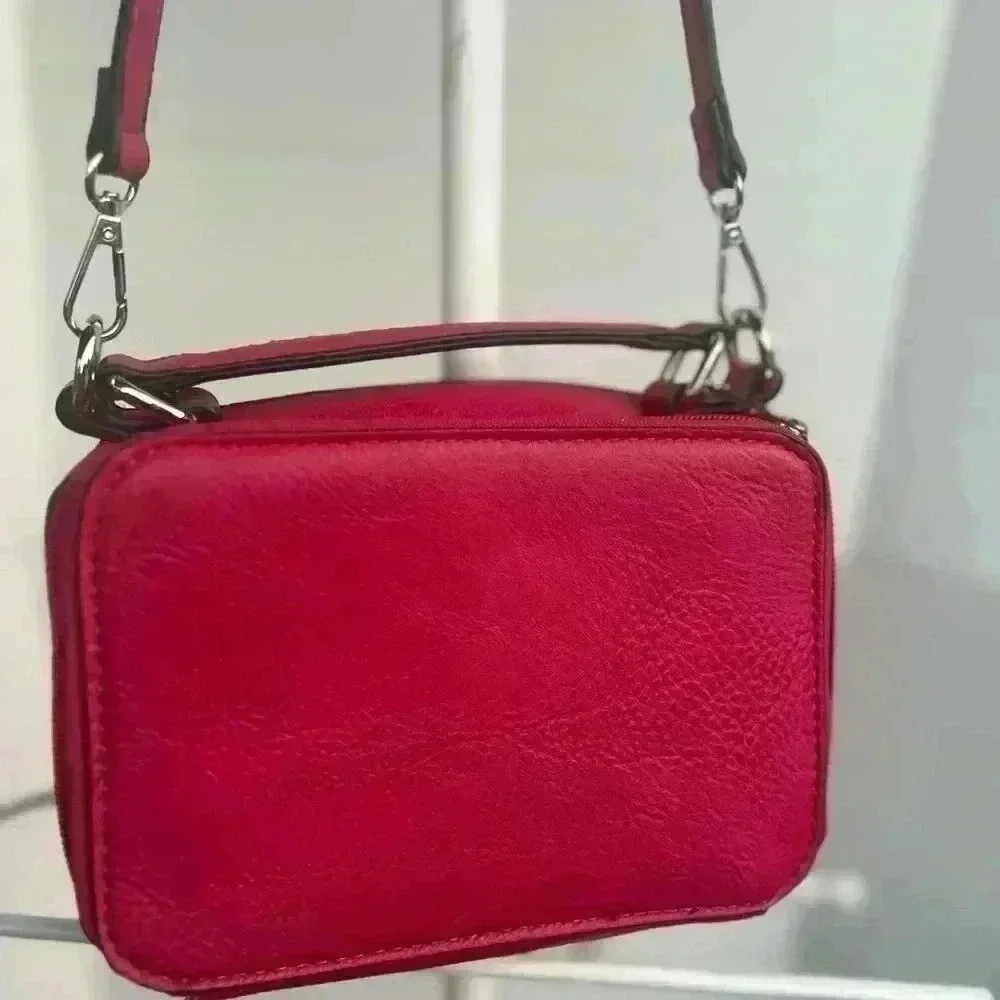 Kelsey Crossbody Piper and Dune Organizing Handbag